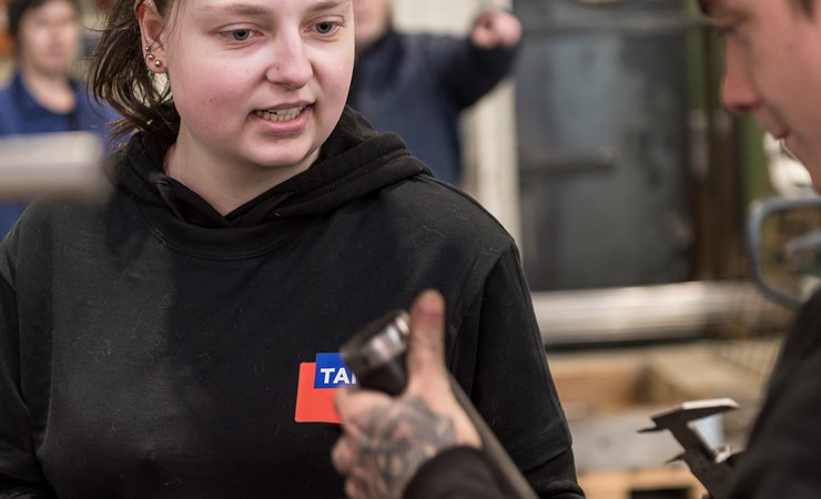 TAMU Aalborg Metal Værksted Drejebænk Spåntagende Bearbejdning Måleteknik Skydelære Elever